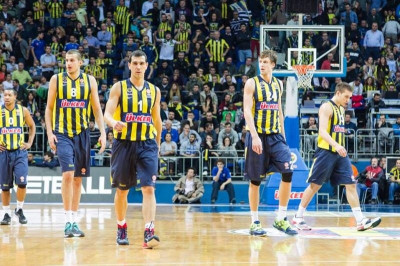 Ευρωλίγκα: Με πλεονέκτημα ΤΣΣΚΑ και «Φενέρ» (videos)