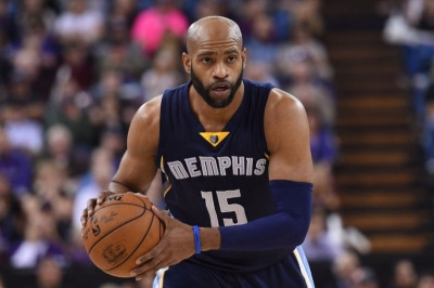 Μέμφις Γκρίζλις: Πάγκους «βλέπει» ο Βινς Κάρτερ