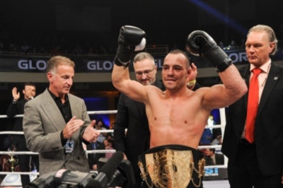 GLORY 20: Υπεράσπιση για Van Roosmalen (videos)