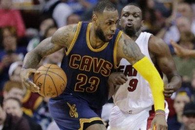 ΝΒΑ: «Πόνο» μοίρασε ο Λεμπρόν στους Χιτ (videos)