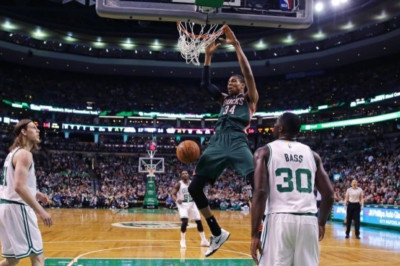 NBA: Νίκη… playoffs για Μπακς και Αντετοκούνμπο (videos)