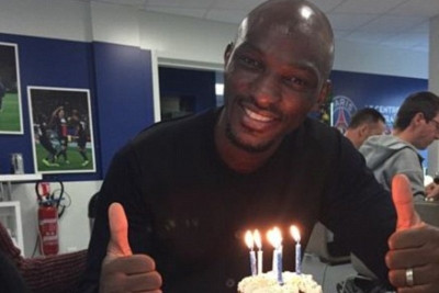 Τούρτα στα μούτρα για τον εορτάζοντα Καμαρά οι Λαβέτσι και Νταβίντ Λουίζ (video)