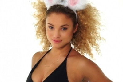 Παρί Σεν Ζερμέν: Κουνιέται... καλά η φίλη του φαν ντερ Βιλ (video)