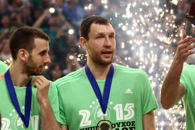 Onsports TV: Η απονομή στον MVP Μαυροκεφαλίδη (video)