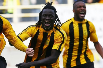 Άρης: Αποθεώνει τον κόσμο ο Σανιά (photos)