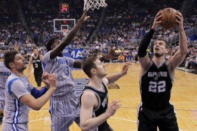 Σαν Αντόνιο Σπερς: Προφύλαξη του Τιάγκο Σπλίτερ