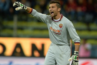 Ντε Σάνκτις: «Φανταστικός τερματοφύλακας ο Καρνέζης»