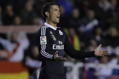 Μιμήθηκε τον …Μέσι στις βρισιές προς το διαιτητή ο Κριστιάνο Ρονάλντο (video)