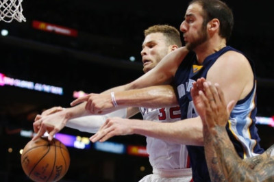 NBA: Νεύρα ο Κουφός, πονεμένη ήττα για Γκρίζλις (videos)