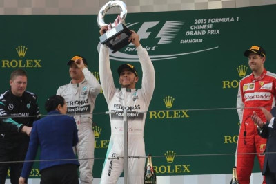 Φόρμουλα 1: Μοναδικά ρεκόρ στο κινεζικό γκραν πρι (photos+videos)