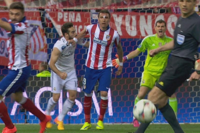 Αρνείται  τη δαγκωματιά όχι τις γροθιές  σε Μάντζουκιτς ο Καρβαχάλ (videos+photos+tweet)