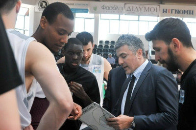 Βετούλας: «Σταματάω, έφθασε το τέλος»