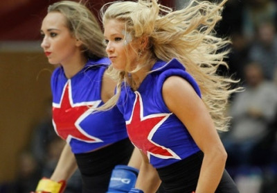 ΤΣΣΚΑ Μόσχας: Η ωραιότερη τσιρλίντερ (photos+video)