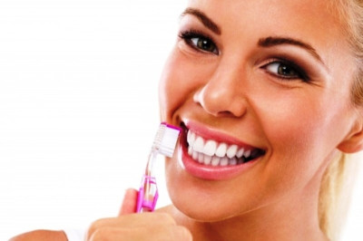 Πώς επηρεάζουν τα δόντια οι όξινες τροφές