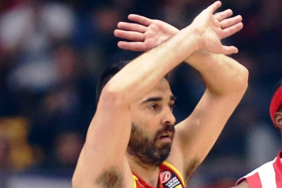 Ναβάρο: «Εύνοια από το πρώτο λεπτό για τον Ολυμπιακό»