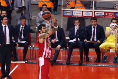 Ολυμπιακός: Το ξανάκανε ο Πρίντεζης (videos)