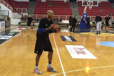 ΠΑΟΚ: Μπήκαν Κάρτερ και Όντουμ, εκτός ο Λάνγκφορντ