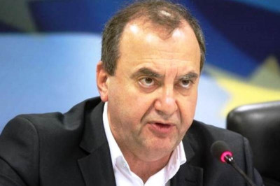 «Καμιά περικοπή στις... υψηλές επικουρικές συντάξεις»