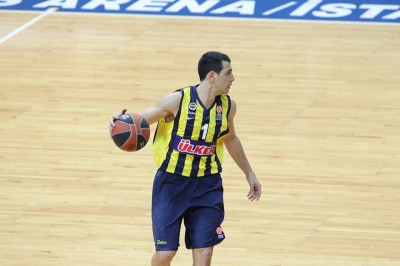 Φενέρμπαχτσε Ούλκερ: «Διπλό» με σούπερ Ζήση