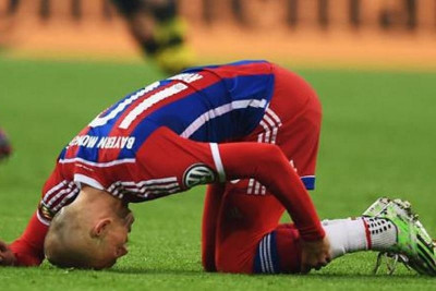 Μπάγερν: Τριπλός πονοκέφαλος με Ρόμπεν, Αλκάνταρα και Λεβαντόφσκι