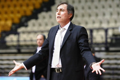 Αλεξανδρής στο Onsports: «Ο Ολυμπιακός δεν μπορεί να υποτιμήσει τον Παναθηναϊκό»