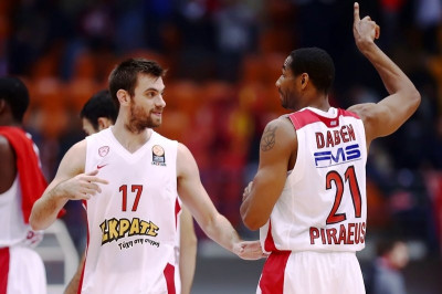 Ολυμπιακός: Αμφίβολοι Μάντζαρης και Ντάρντεν