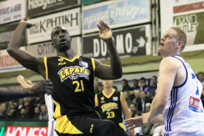 ΑΕΚ: Στο νοσοκομείο ο Μενσά – Μπονσού!