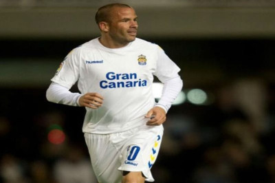 Τιμωρία δώδεκα αγωνιστικών, στον Απόνιο