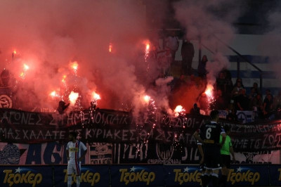 Το πανό για τη διαφθορά κοστίζει ακριβά