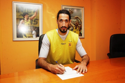Άρης: Υπέγραψε ο Τσιάρας