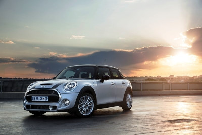 Νέο 5θυρο MINI One 75 ίππων (photos)