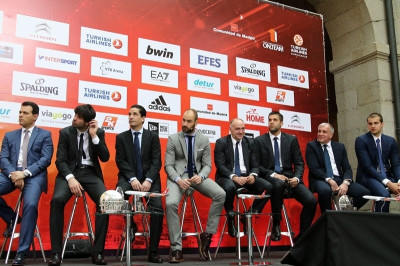 Ολυμπιακός: Η παρακάμερα της συνέντευξης Τύπου