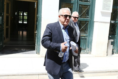 «Έχεις ακόμα τις μετοχές της Βέροιας, Αρβανιτίδη»