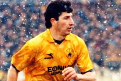 Όταν ο Μανωλάς σταματούσε το ποδόσφαιρο (video)