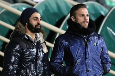 Πανθρακικός: Ανανεώνουν Μπαϊκαρά, Κάσες