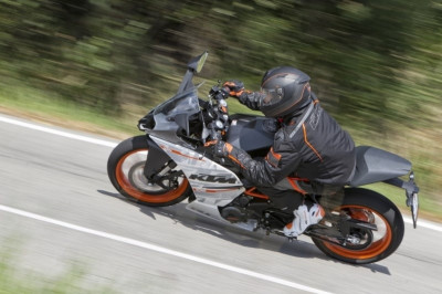 KTM RC 390 η Supersport της ΚΤΜ (photos+video)
