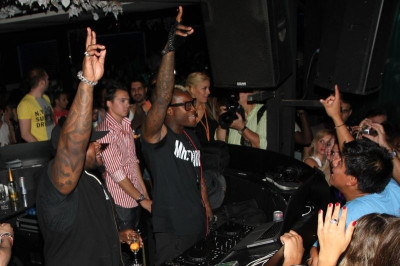 Ο μεγαλύτερος σταρ που ήρθε στην Ελλάδα (videos+photos)