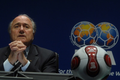 Φιλικό… ανακωχής πρότεινε ο Μπλάτερ!