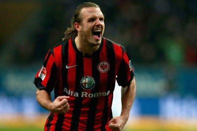 Bundesliga: Πρώτο «κανόνι» ο Μάιερ (video)