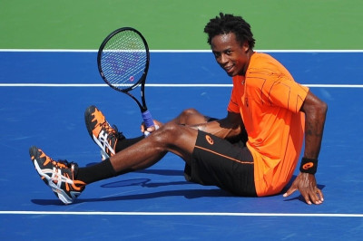 Απίστευτος πόντος από τον Μονφίς (video)