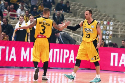 ΑΕΚ: «Τελειώνουν» Γουίλμπεκιν και Ίνγκλις!