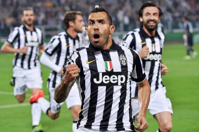 Τα έσπασε όλα ο Τέβες στην Κρήτη! (photo)