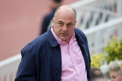 Μπέος: «Δεν υπάρχει μεγαλύτερο λαμόγιο απ’ τον Ζωγράφο»