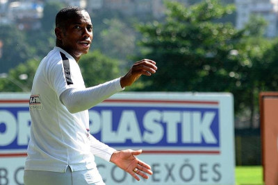 Ολυμπιακός: Δίνει… μάχη για Ρομπίνιο