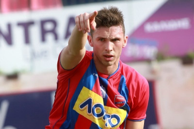 Πρόταση της Μπάρι σε Γιάννου