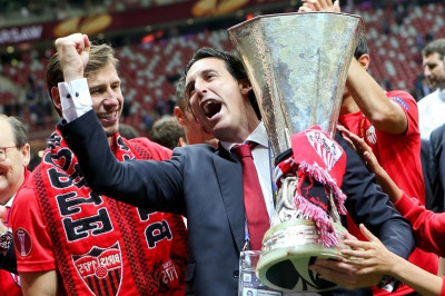 Σεβίλλη: Υπέγραψε… ο Έμερι!