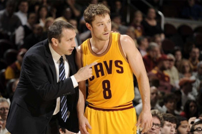 Ντελαβέντοβα, ο ήρωας του Ίντερνετ! (photos&videos)