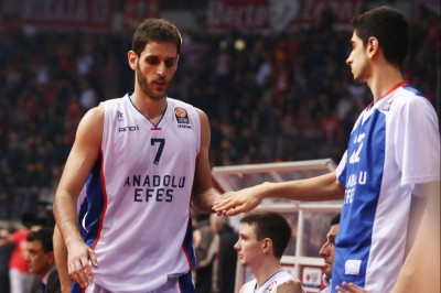 «Επαφές με Περπέρογλου»