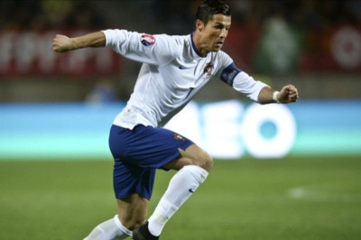 Προκριματικά Euro 2016: Χατ-τρικ από Λεβαντόφσκι, Ρονάλντο - Στο… παιχνίδι η Ουγγαρία