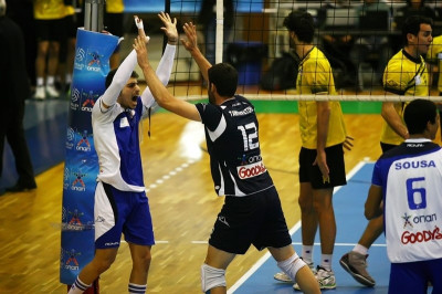 Στον Ολυμπιακό ο Ταμπουρατζής